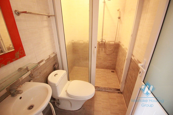 Newly renovated house with 05 bedrooms for rent in Xuan Dieu Street, Tay Ho, Hanoi.